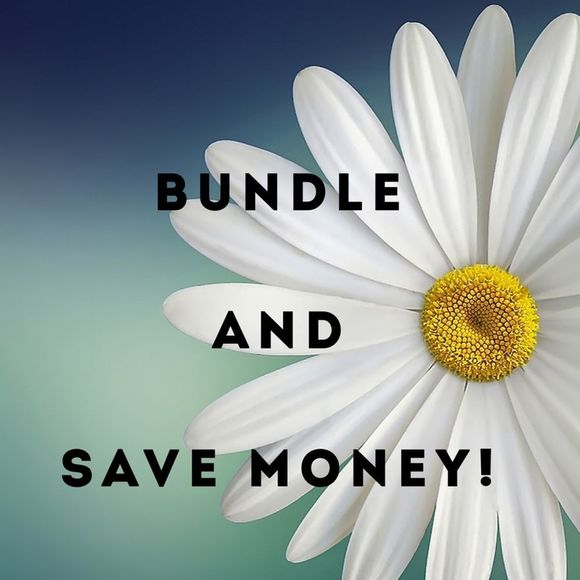 Hello Kitty Pink Skull Hat Keychain Sanrio - Picture 4 of 4